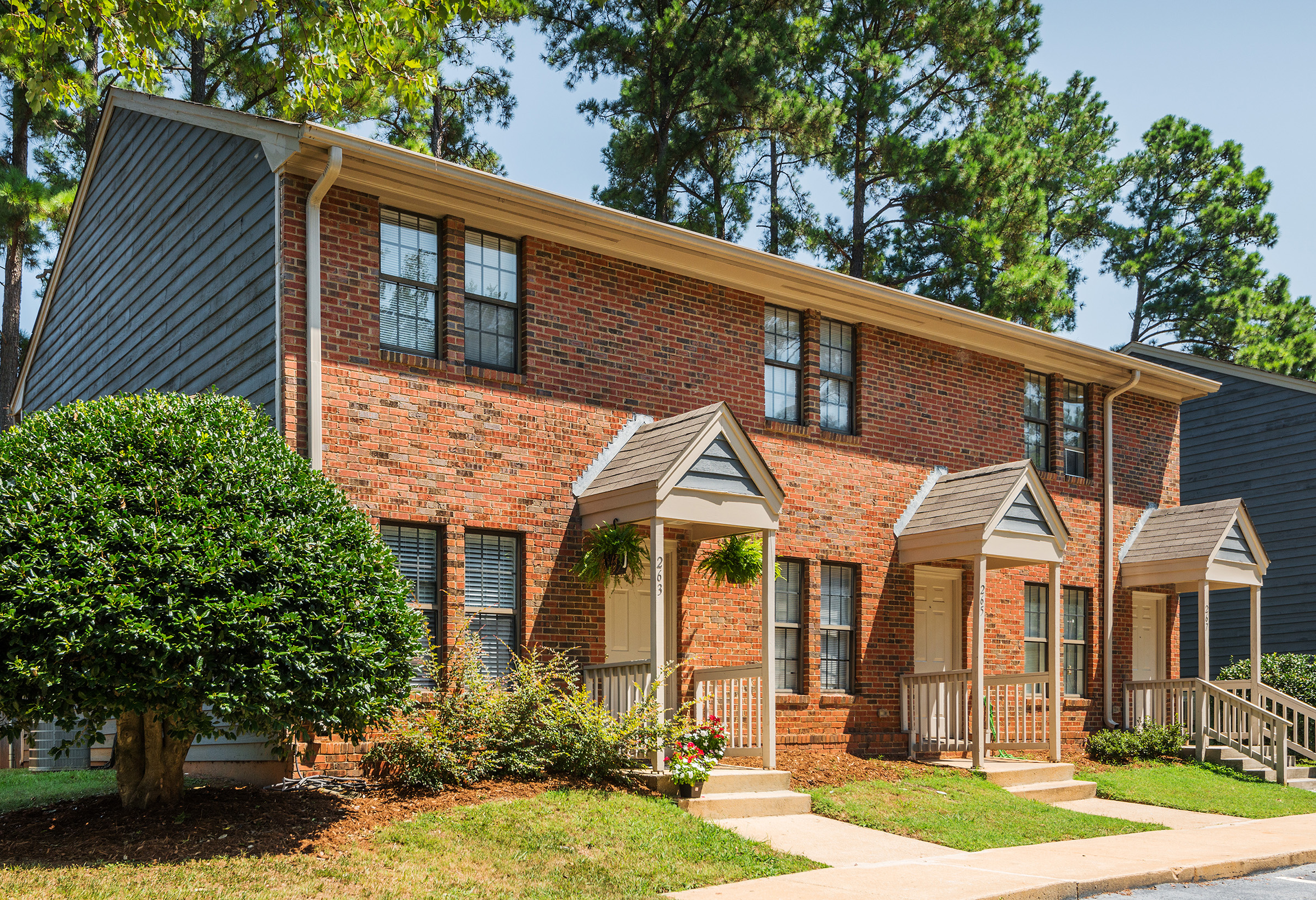 Forest Edge Townhomes The Multifamily Advisory Group at Cushman